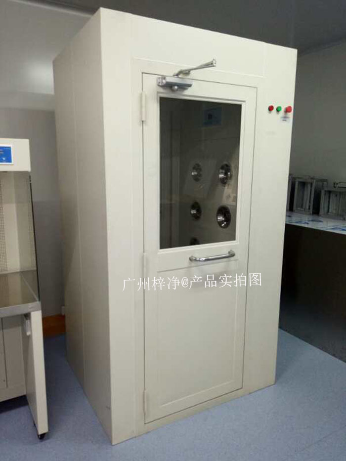 風淋室運行過程中產生的噪音可能會對操作人員造成不適，影響工作效率。